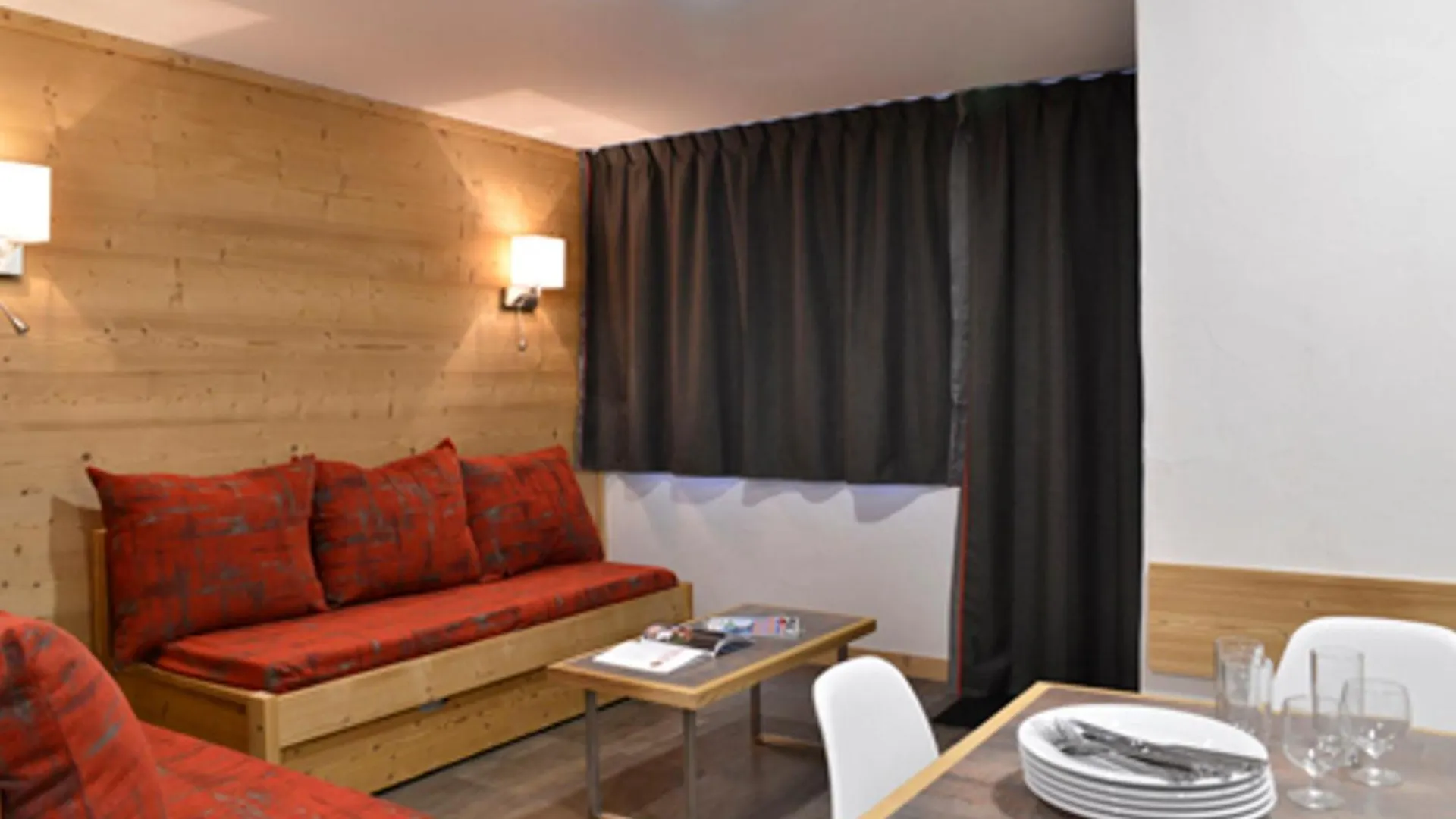 Appartement Renove Proche Des Pistes Avec Balcon Et Acces Piscine A Plagne Bellecote - Fr-1-181-1941 La Plagne-Tarentaise 0*,  France